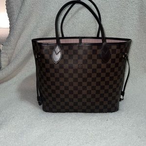 Louis Vuitton Neverfull MM Damier Ebene in Rose Ballerina